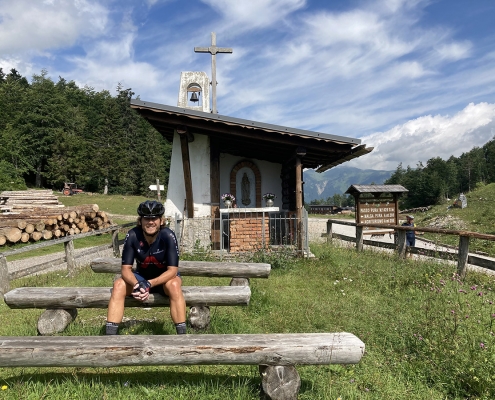 Chiesetta sul Passo del Pura