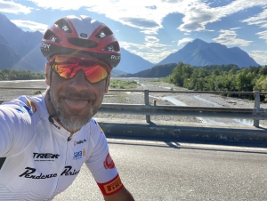 Ponte sul Tagliamento a sinistra Monte San Simeone