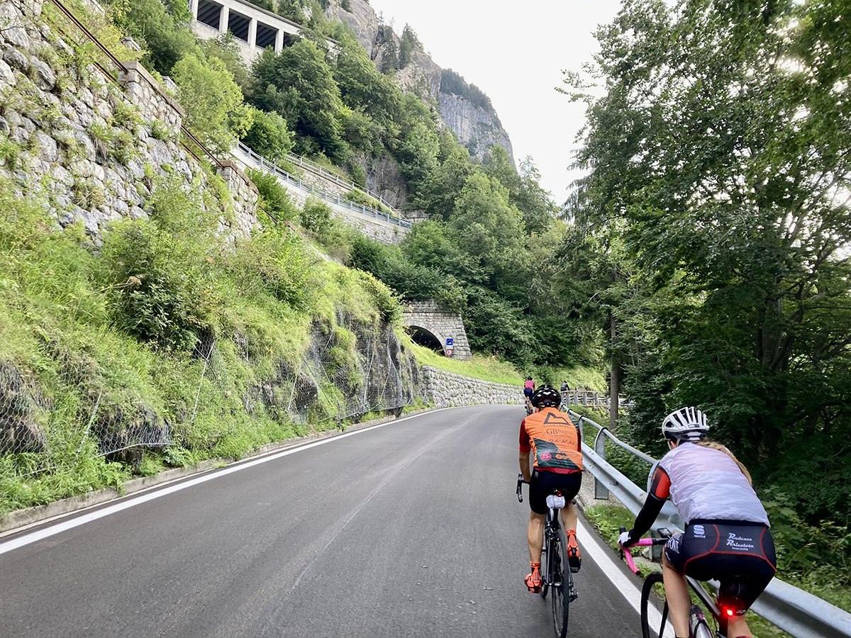 PASSO MONTE CROCE CARNICO arrivo agli ultimi tornanti